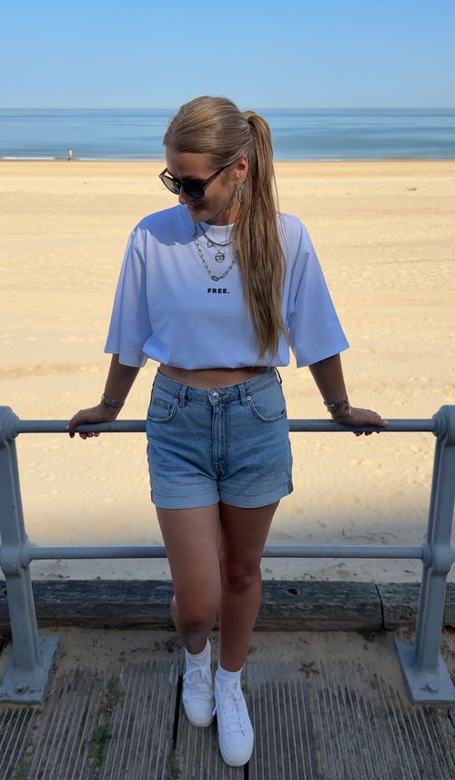 BOXY TEE "FREE" | white
