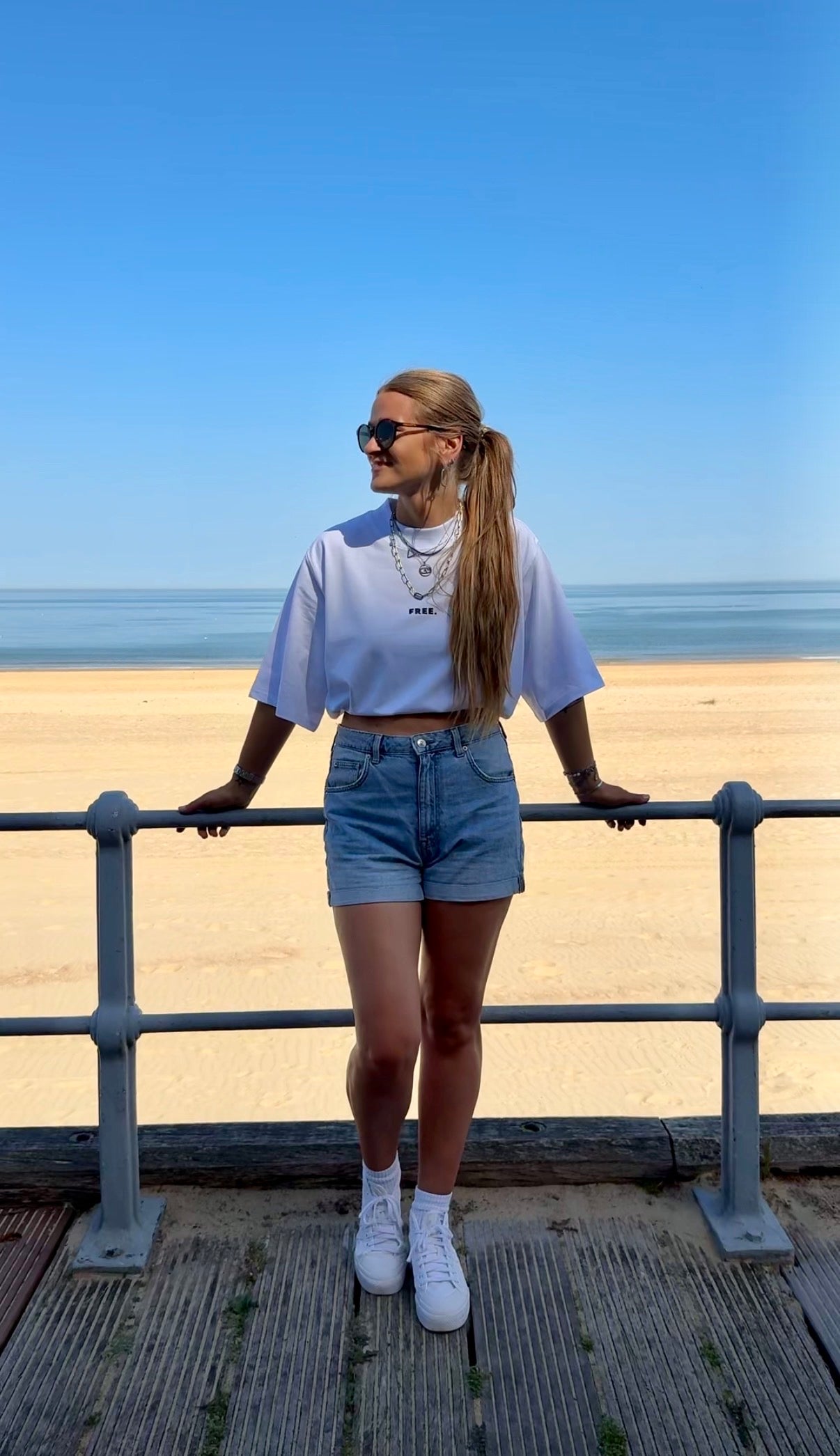 BOXY TEE "FREE" | white